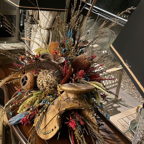 Floral arrangement - Picture 5 of 5